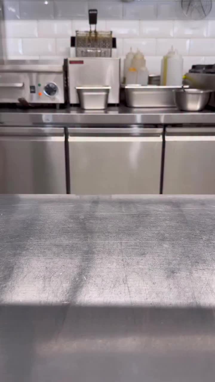 lokal-video-cinnamon-roll.mp4